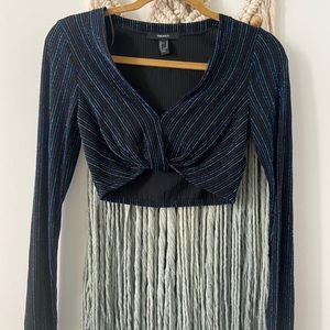 Colorful long sleeved cropped top